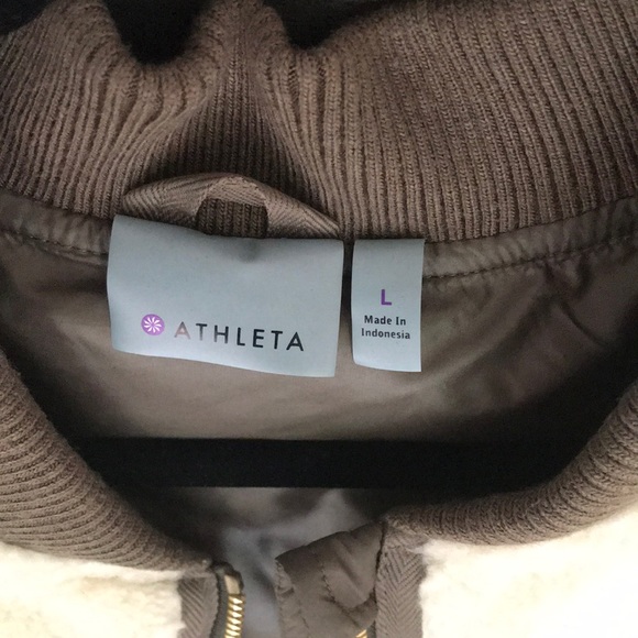 Athleta Down Puffer Vest - Picture 3 of 9